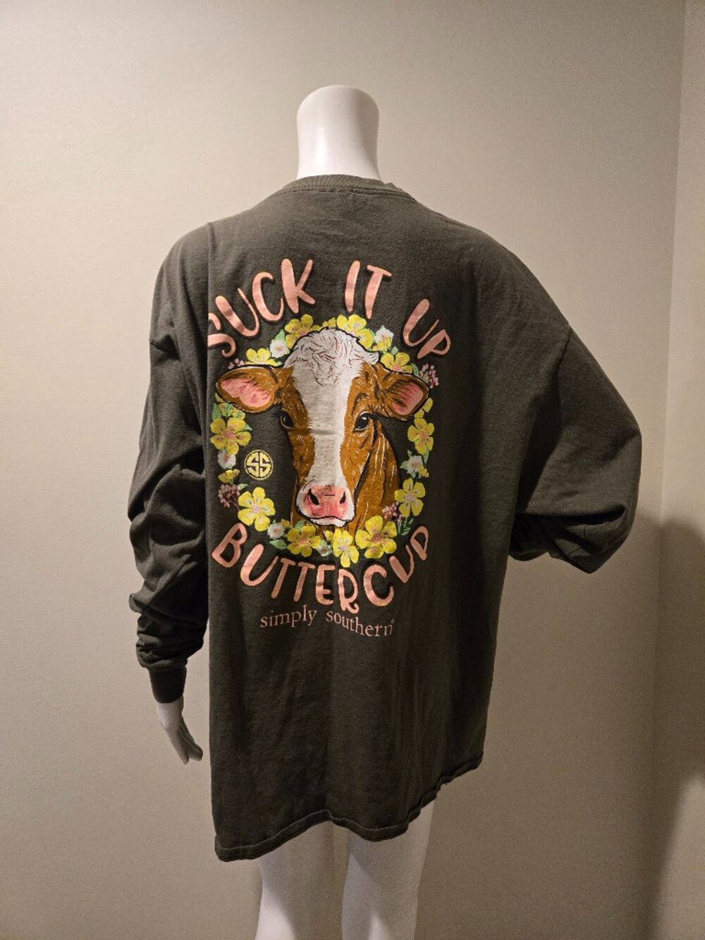 Simply Southern Suck It Up Buttercup Cow Graphic Long Sleeved T-Shirt Gray XXL